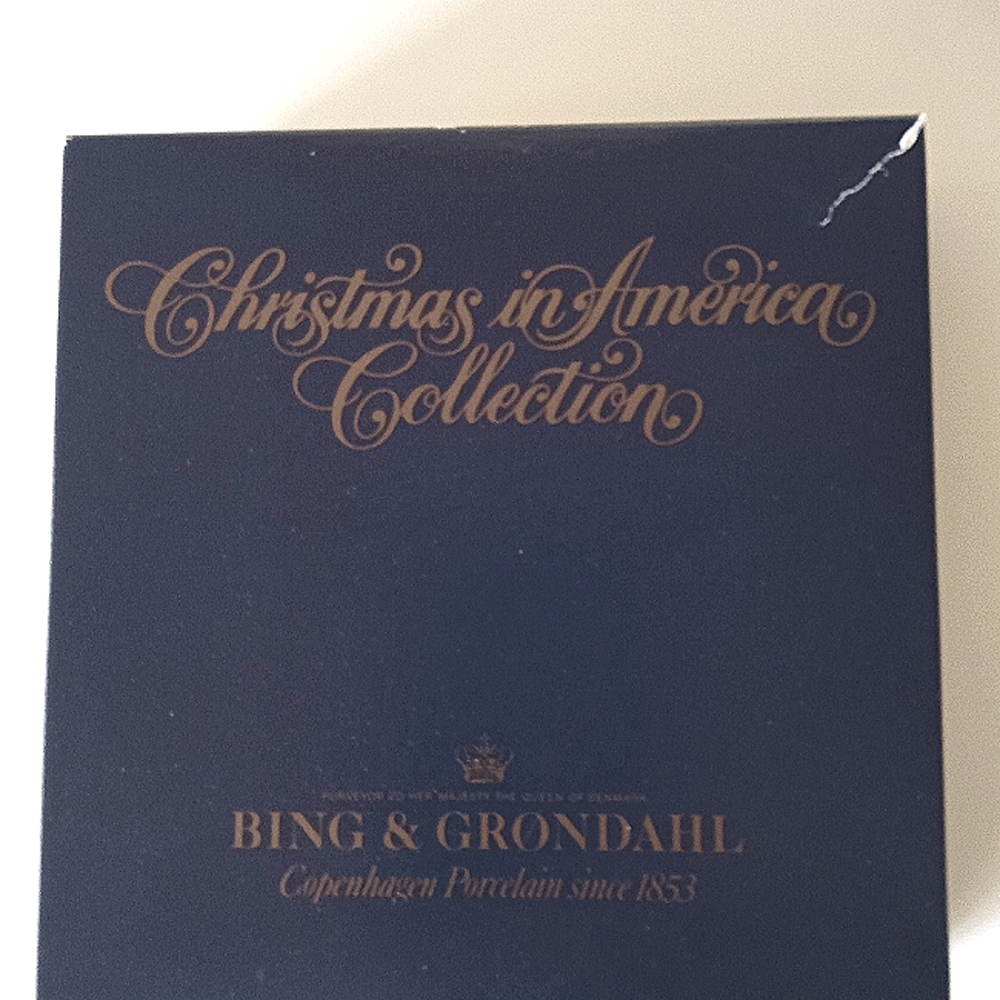 1991 Christmas Collection by Bing & Grondahl.